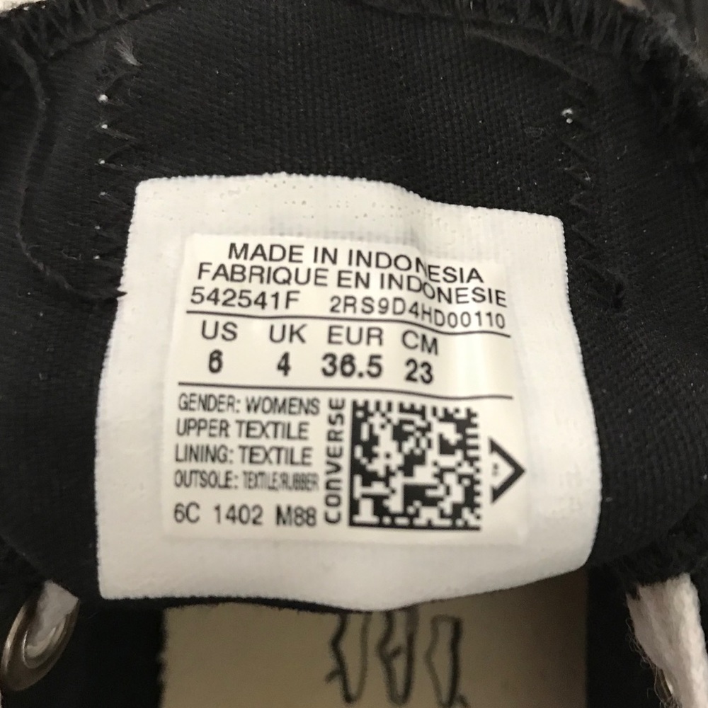 NWOT Eyelet Unique Black Super Cute Chuck Taylor Ox Converse - Picture 6 of 9